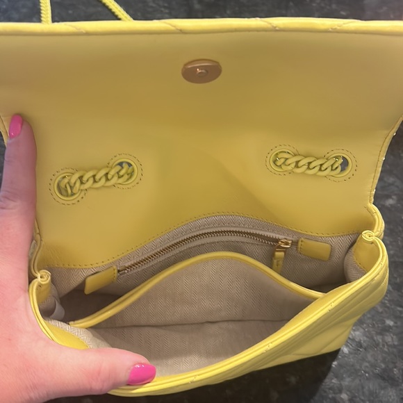 - Tory Burch Kira Chevron convertible shoulder/ crossbody bag. Great condition - Picture 9 of 16